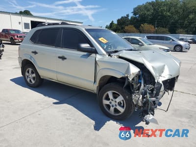 Czwarte zdjęcie samochodu z boku: 2007 HYUNDAI TUCSON GLS VIN:KM8JM12B97U559896 - miniatura