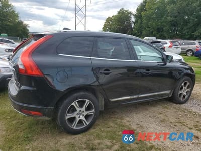 Czwarte zdjęcie samochodu z boku: 2015 VOLVO XC60 T6 PREMIER VIN:YV4902RK9F2763135 - miniatura