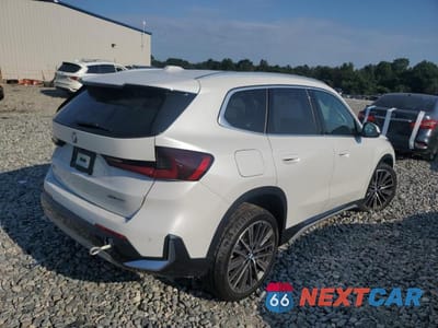 Trzecie zdjęcie samochodu z tyłu: 2025 BMW X1 XDRIVE28I VIN:WBX73EF0XS5317450 - miniatura
