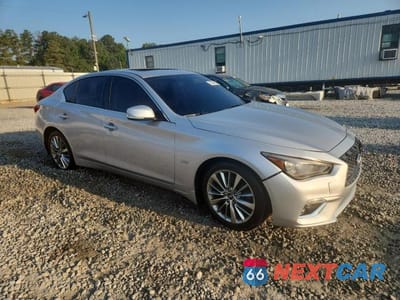 Czwarte zdjęcie samochodu z boku: 2018 INFINITI Q50 3.0T LUXE VIN:JN1EV7ARXJM443279 - miniatura