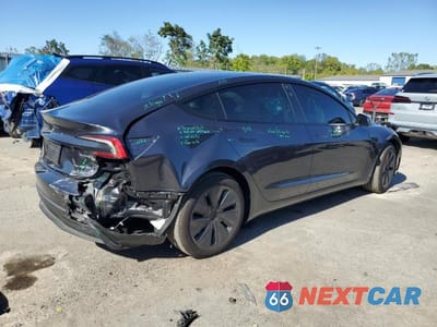 Trzecie zdjęcie samochodu z tyłu: 2025 TESLA MODEL 3 VIN:5YJ3E1EBXSF000722 - miniatura