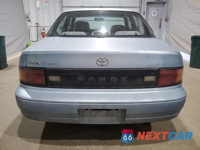 Zdjęcie 6 z 12 samochodu: 1992 TOYOTA CAMRY DLX VIN:4T1SK11E8NU033763 - miniatura