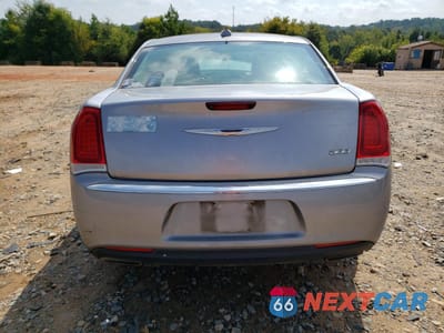 Zdjęcie 6 z 14 samochodu: 2018 CHRYSLER 300 LIMITED VIN:2C3CCAEG5JH159534 - miniatura