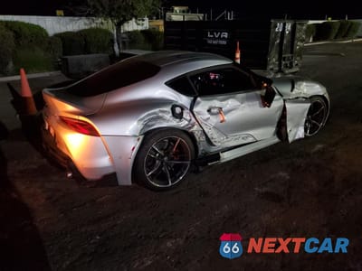 Trzecie zdjęcie samochodu z tyłu: 2022 TOYOTA SUPRA BASE VIN:WZ1DB0C09NW052837 - miniatura