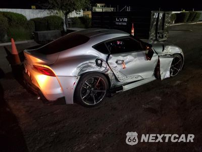 Trzecie zdjęcie samochodu z tyłu: 2022 TOYOTA SUPRA BASE VIN:WZ1DB0C09NW052837 - miniatura