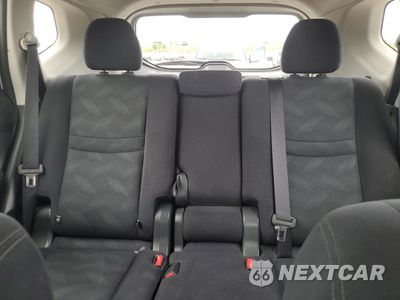 Zdjęcie 10 z 15 samochodu: 2016 NISSAN ROGUE S VIN:JN8AT2MT9GW018407 - miniatura