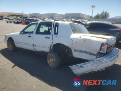 Drugie zdjęcie samochodu z przodu: 1994 LINCOLN TOWN CAR EXECUTIVE VIN:1LNLM81W2RY774196 - miniatura