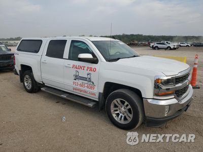 Czwarte zdjęcie samochodu z boku: 2017 CHEVROLET SILVERADO K1500 LT VIN:3GCUKREC4HG515755 - miniatura