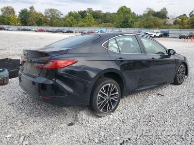 Trzecie zdjęcie samochodu z tyłu: 2025 TOYOTA CAMRY XSE VIN:4T1DAACK4SU141047 - miniatura