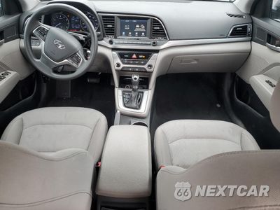 Zdjęcie 8 z 13 samochodu: 2017 HYUNDAI ELANTRA SE VIN:5NPD84LF9HH034552 - miniatura