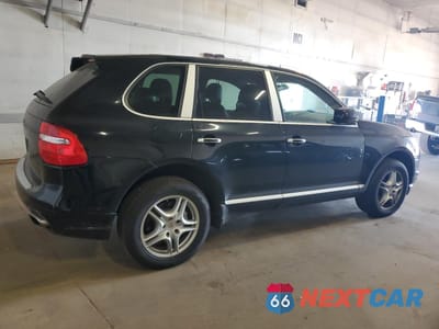 Trzecie zdjęcie samochodu z tyłu: 2010 PORSCHE CAYENNE S VIN:WP1AB2AP1ALA51219 - miniatura