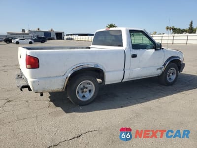 Trzecie zdjęcie samochodu z tyłu: 1995 CHEVROLET S TRUCK S10 VIN:1GCCS1448S8120451 - miniatura