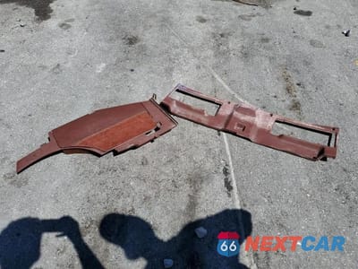 Zdjęcie 12 z 13 samochodu: 1983 TOYOTA SUPRA VIN:JT2MA67L9D0063971 - miniatura