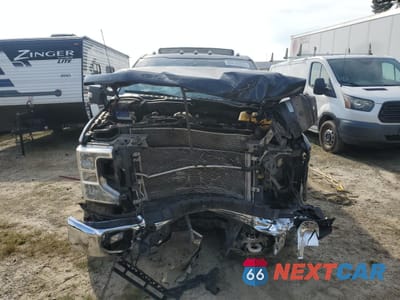 Piąte zdjęcie samochodu w środku: 2022 FORD F350 SUPER DUTY VIN:1FT8W3BT1NEF99611 - miniatura