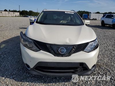 Piąte zdjęcie samochodu w środku: 2018 NISSAN ROGUE SPORT S VIN:JN1BJ1CP2JW152030 - miniatura
