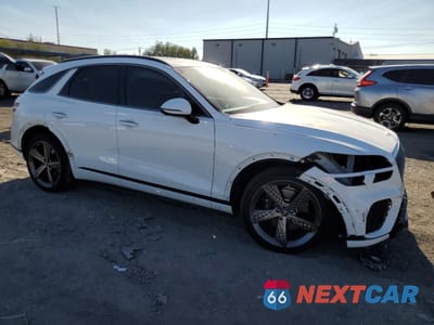 Czwarte zdjęcie samochodu z boku: 2024 GENESIS GV70 BASE VIN:5NMMCDTC8RH012674 - miniatura