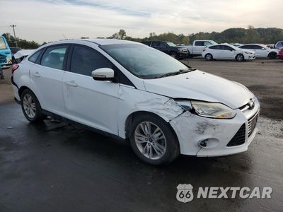 Czwarte zdjęcie samochodu z boku: 2012 FORD FOCUS SEL VIN:1FAHP3H2XCL397702 - miniatura