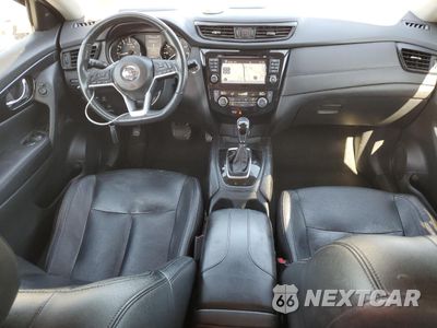 Zdjęcie 8 z 16 samochodu: 2017 NISSAN ROGUE SV VIN:5N1AT2MV0HC810778 - miniatura
