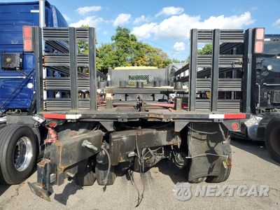 Zdjęcie 6 z 12 samochodu: 2007 CHEVROLET T-SERIES F8B064 VIN:1GBT8F4367F408608 - miniatura