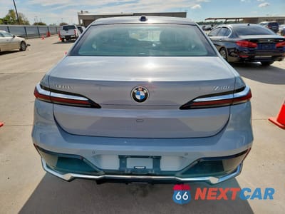 Zdjęcie 6 z 12 samochodu: 2023 BMW 740 I VIN:WBA23EH01PCM68858 - miniatura