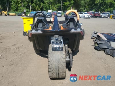 Czwarte zdjęcie samochodu z boku: 2022 POLARIS SLINGSHOT SLR VIN:57XAAFHB8N8148200 - miniatura