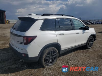 Trzecie zdjęcie samochodu z tyłu: 2024 HONDA PASSPORT BLACK EDITION VIN:5FNYF8H85RB015909 - miniatura