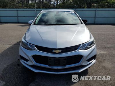 Piąte zdjęcie samochodu w środku: 2017 CHEVROLET CRUZE LT VIN:1G1BE5SM1H7275458 - miniatura