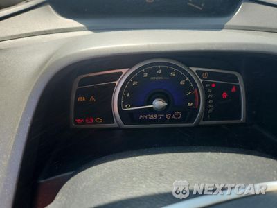 Zdjęcie 9 z 12 samochodu: 2010 HONDA CIVIC EXL VIN:2HGFA1F95AH517277 - miniatura