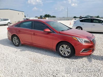 Czwarte zdjęcie samochodu z boku: 2017 HYUNDAI SONATA SE VIN:5NPE24AF4HH480407 - miniatura