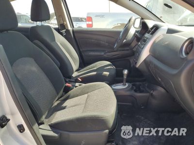 Zdjęcie 7 z 14 samochodu: 2017 NISSAN VERSA S VIN:3N1CN7AP6HL814951 - miniatura
