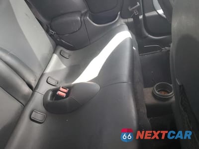 Zdjęcie 10 z 12 samochodu: 2003 MINI COOPER VIN:WMWRC33483TC47915 - miniatura