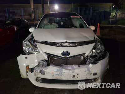 Piąte zdjęcie samochodu w środku: 2012 TOYOTA PRIUS V VIN:JTDZN3EU2C3176041 - miniatura
