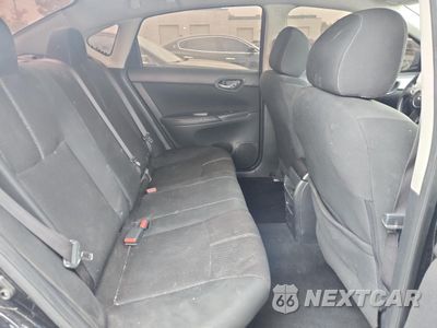 Zdjęcie 10 z 12 samochodu: 2018 NISSAN SENTRA S VIN:3N1AB7AP0JY246771 - miniatura