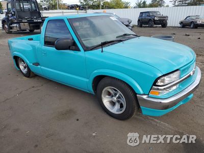Czwarte zdjęcie samochodu z boku: 2000 CHEVROLET S TRUCK S10 VIN:1GCCS1443YK121566 - miniatura