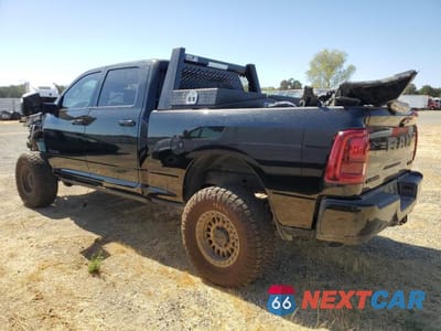 Drugie zdjęcie samochodu z przodu: 2025 RAM 2500 LARAMIE VIN:3C63R5FL1SG522840 - miniatura