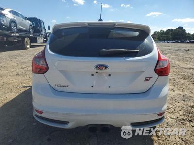 Zdjęcie 6 z 12 samochodu: 2014 FORD FOCUS ST VIN:1FADP3L96EL373578 - miniatura