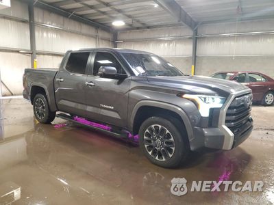 Czwarte zdjęcie samochodu z boku: 2024 TOYOTA TUNDRA CREWMAX LIMITED VIN:5TFJA5DB8RX203569 - miniatura
