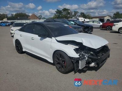 Czwarte zdjęcie samochodu z boku: 2024 AUDI RS3 VIN:WUAG4DGY2RA911205 - miniatura