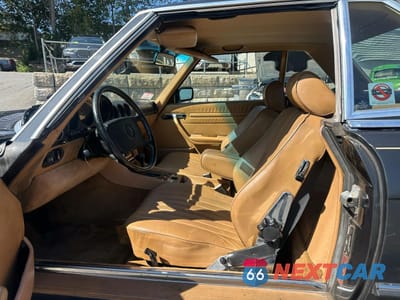 Piąte zdjęcie samochodu w środku: 1987 MERCEDES-BENZ 560 SL VIN:WDBBA48D6HA072118 - miniatura