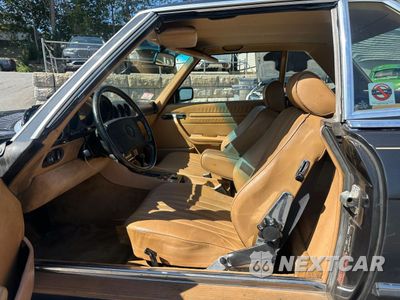 Piąte zdjęcie samochodu w środku: 1987 MERCEDES-BENZ 560 SL VIN:WDBBA48D6HA072118 - miniatura