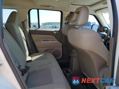Zdjęcie 11 z 15 samochodu: 2008 JEEP PATRIOT SPORT VIN:1J8FT28W28D676081 - miniatura