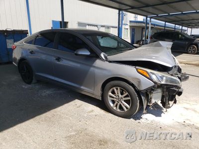 Czwarte zdjęcie samochodu z boku: 2015 HYUNDAI SONATA SE VIN:5NPE24AF8FH121574 - miniatura