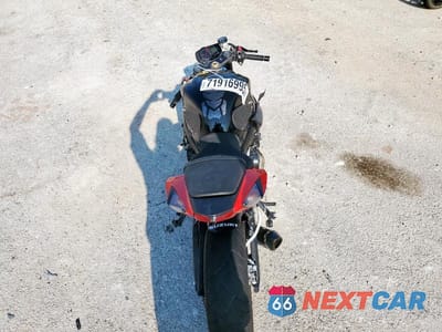 Zdjęcie 6 z 9 samochodu: 2015 SUZUKI GSX-R600 VIN:JS1GN7FA6F2100670 - miniatura