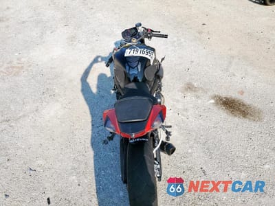 Zdjęcie 6 z 10 samochodu: 2015 SUZUKI GSX-R600 VIN:JS1GN7FA6F2100670 - miniatura