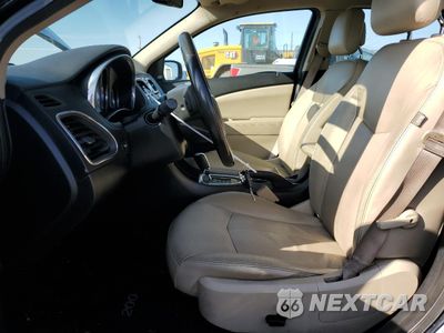 Zdjęcie 7 z 14 samochodu: 2013 CHRYSLER 200 LIMITED VIN:1C3CCBCG0DN744977 - miniatura