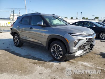 Czwarte zdjęcie samochodu z boku: 2025 CHEVROLET TRAILBLAZER LT VIN:KL79MRSLXSB132954 - miniatura