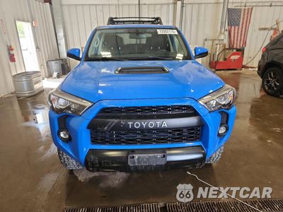 Piąte zdjęcie samochodu w środku: 2019 TOYOTA 4RUNNER SR5/SR5 PREMIUM VIN:JTEBU5JR5K5671012 - miniatura