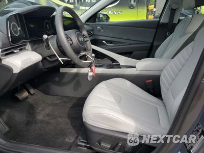 Zdjęcie 7 z 14 samochodu: 2025 HYUNDAI ELANTRA LIMITED VIN:KMHLN4DJXSU164842 - miniatura