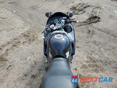 Zdjęcie 6 z 10 samochodu: 2001 KAWASAKI ZX600 E VIN:JKAZX4E171B516805 - miniatura