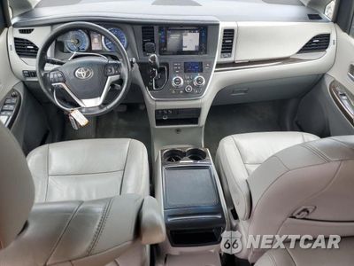 Zdjęcie 8 z 12 samochodu: 2015 TOYOTA SIENNA XLE VIN:5TDYK3DC8FS654334 - miniatura